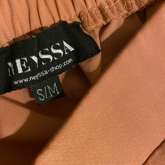 Rose two piece NEYSSA MODEST SKIRT SET Sm/med - Picture 5 of 10